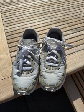 Nike Fontanka Waffle Gray and White Casual Sneakers